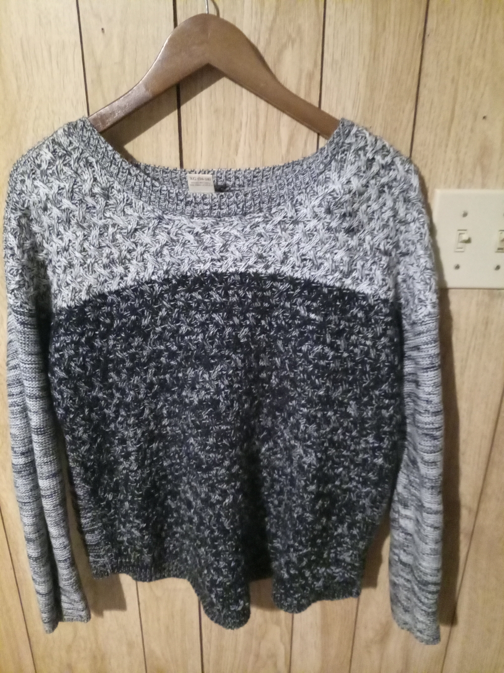 Faded Glory Two-Tone Black & White Crewneck Sweater